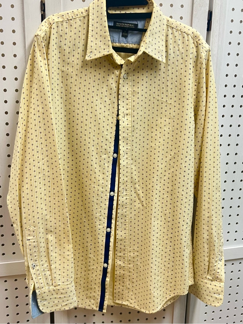 Banana Republic Yellow Patterned Casual Button-Down Shirt